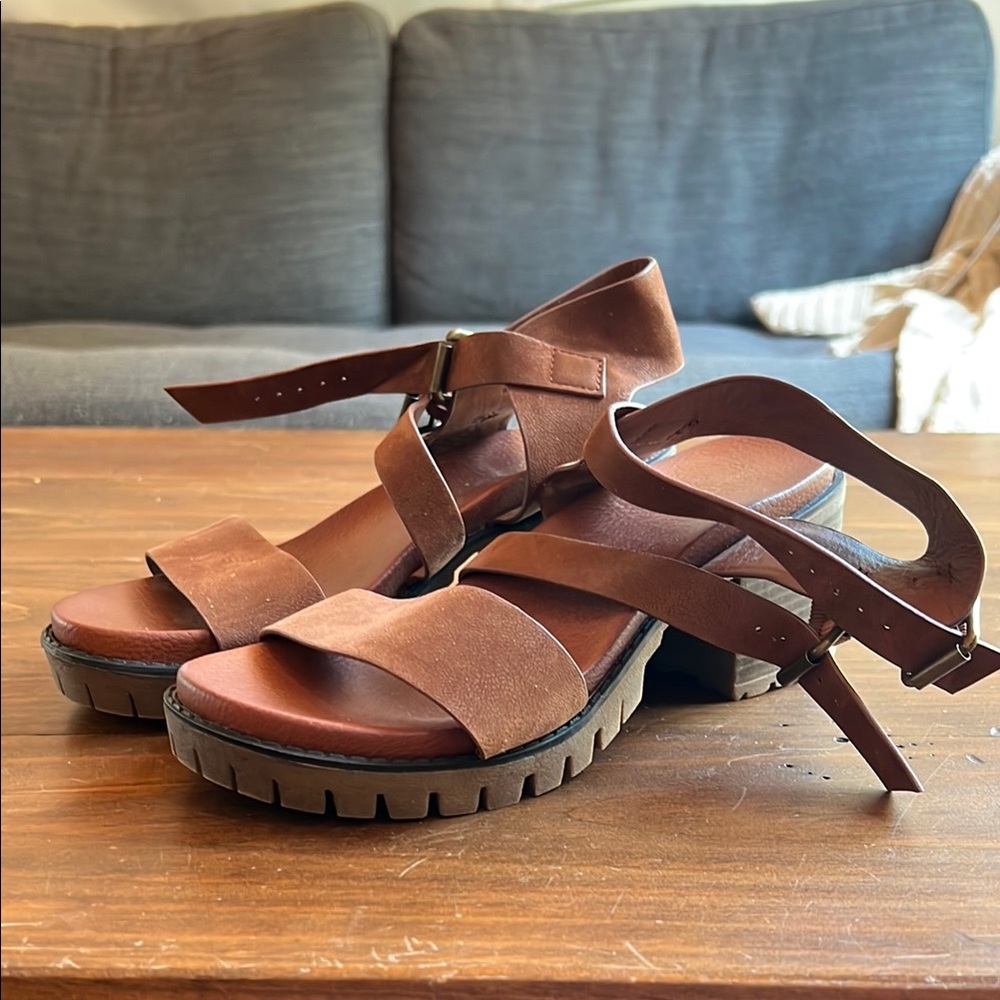 Maurices Brown Strappy Chunky Heel Sandel Shoe